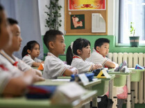 开学一个多月还“缓不过来”，孩子是真的不想上学吗？