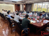 毛万春在长沙市开福区调研