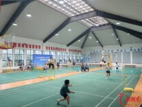 株洲市天元区中小学生羽毛球比赛开赛