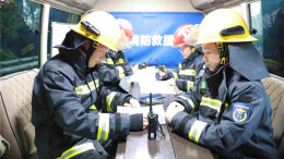 湘西消防开展高层建筑灭火救援联合实战演练