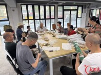 长沙鹅羊山社区：情暖重阳敬老护航 反诈守护邻里安康