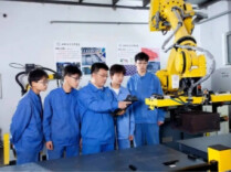 我国高等职业学校占全国高等学校半数以上