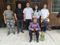 绥宁东山乡：情暖重阳 敬老爱老扬美德