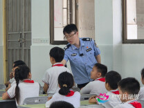 湘潭县法治宣讲进校园