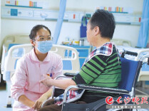 以青春力量守护“生命的黄昏”