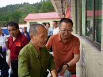 隆回：商会行善举 温情暖重阳