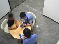 女子账户“多”出143万，正准备偷偷操作，被警方拦下
