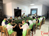 衡东县：巧手劳作增收入 康复赋能暖人心
