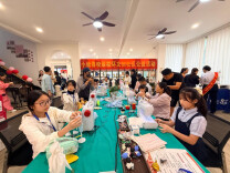 重阳活动多点开花 荷花园街道温情服务暖邻里