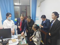 全球公共卫生非营利组织“决心工程”总裁费和平一行来长交流基层卫生服务