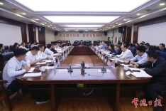 罗毅君在常德经开区调研并召开座谈会