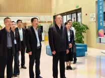 毛万春在长沙泰和医院调研