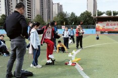 华容：科技点亮校园，少年逐梦未来 