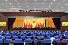 聚力“一体两翼” 共绘雁峰新篇！雁峰区第六届人民代表大会第一次会议开幕