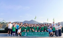 长沙高新区博才云时代小学云森林亲子跑团开启晨跑之约