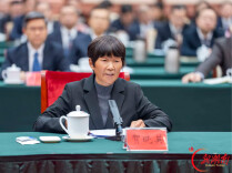 贺晓英：他们把命交给了国家，我照顾他们算得了什么？