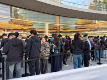 iPhone Duo正式开售：货源供应好于预期，溢价已“腰斩”至2000元
