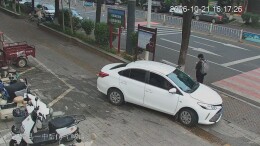 上新！岳阳县街头来了AI“站岗员”