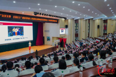 “友好友善 自强自立”湖南省残疾人和助残先进事迹巡回宣讲报告会在岳阳举行