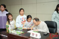 曾冬携《万物的诗词》走进太原，和少年读者共品诗词意境