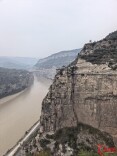 黄河天梯忆忠魂