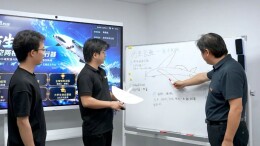 导师无偿给了3万元，他们造出了无人机新星