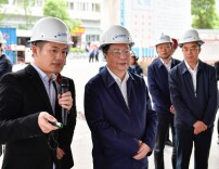 胡衡华到开福区调研经济社会发展情况