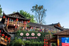 曲随时代，歌由心生——“苗寨欢歌”十八洞村主题歌会引起热烈反响