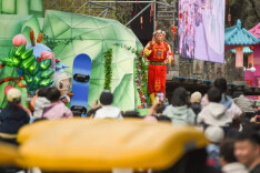 不是每个人都要成为齐天大圣，但每个人都可以笑对“五行山”