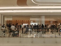 现场直击iPhone 18新机发售