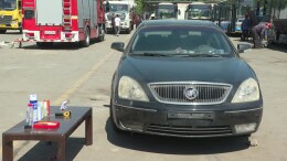 高温天密闭车内气温或超80℃，这些物品请勿留在车里