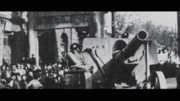 77年前，是谁拍下了解放军进北平的历史时刻？