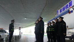 护航春运 长沙交通运输执法在一线