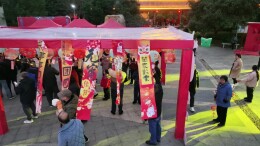 城步：千盏花灯映苗乡 元宵游园趣味浓