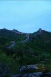 流光勾勒巨龙，八达岭夜长城璀璨回归