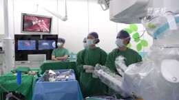 北京依托5G+AI为汕头肿瘤患者“隔空手术”