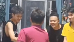 株洲大一新生宿舍里扮领导遇上真领导