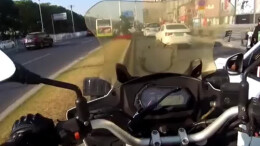 长沙一名孕妇大出血 交警紧急开道5分钟送医