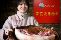 热闹迎新年，大户人家杀年猪