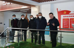 民进湖南省委会到张家界开展“以会为‘媒’实施全域旅游战略 聚焦发力加快建设世界旅游目的地”重点课题调研