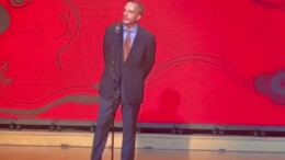 哈佛副教务长春晚致辞 一口流利的中文惊艳众人