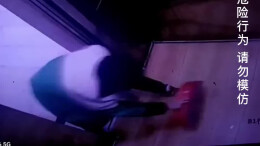 熊孩子在电梯里放烟花 外卖小哥差点被误伤 物业回应：已移交警方处理