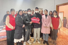 团炎陵县委举行“团团希望小屋”挂牌仪式