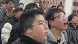 当学生知道可以在知网上搜索到老师的毕业论文……