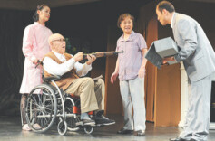 把演艺当学问 对艺术永葆敬畏之心