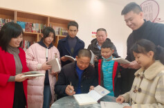 长沙传化公路港打造书香物流园