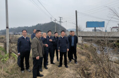 韶山市总河长邓望军带队巡查调研韶河