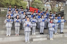 学习雷锋精神 赓续红色血脉——株洲市第十八中学“学雷锋 树新风”活动