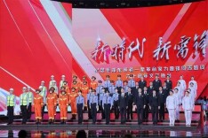 雷锋精神的青春表达——评湖南卫视《“新时代 新雷锋”纪念毛泽东等老一辈革命家为雷锋同志题词六十周年文艺晚会》