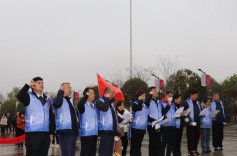 “党建创建双提升 雷锋精神薪火相传” 省体育局装备服务中心组织开展普法志愿活动